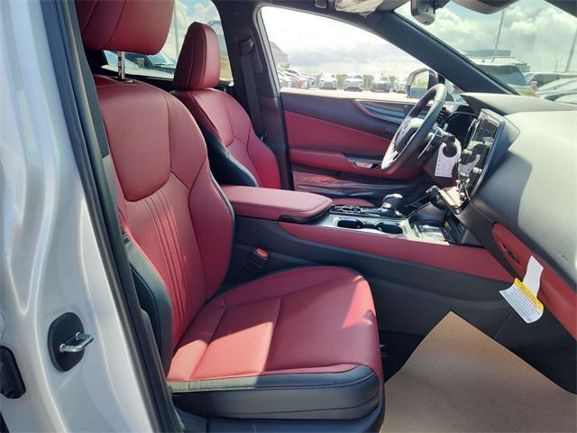 Photo of 2025 Eminent White Pearl Lexus NX 250