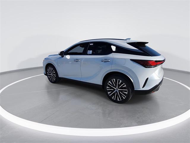 Photo of 2025 Eminent White Pearl Lexus RX 350