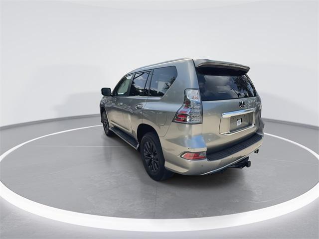 Photo of 2023 Atomic Silver Lexus GX 460