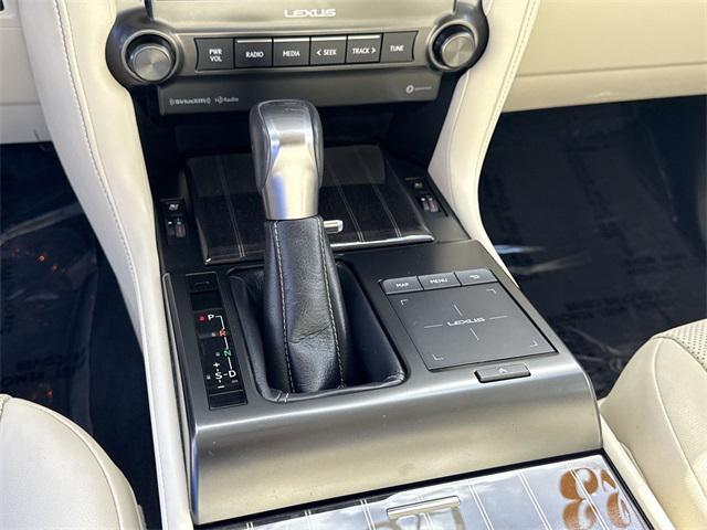 Photo of 2023 Atomic Silver Lexus GX 460