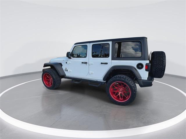 Photo of 2021 Bright White Clearcoat Jeep Wrangler