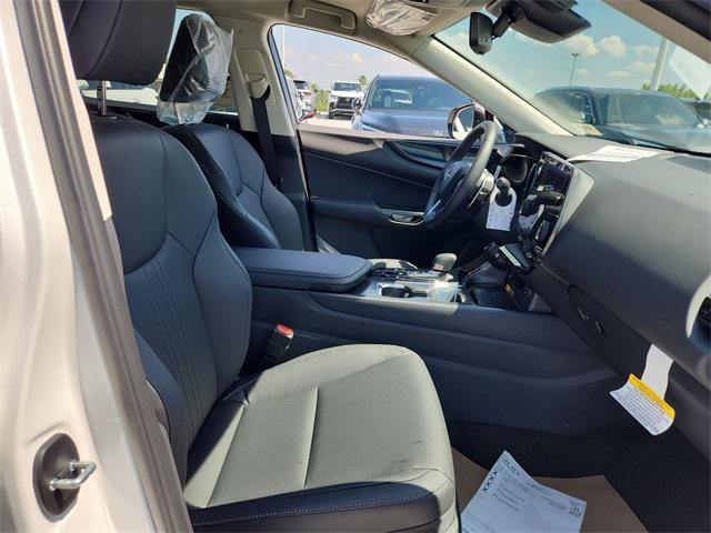Photo of 2025 Eminent White Pearl Lexus NX 250