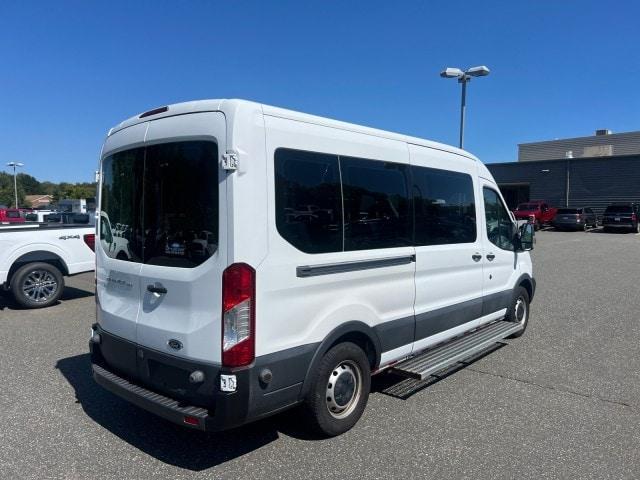 Photo of 2017 Oxford White Ford Transit-350