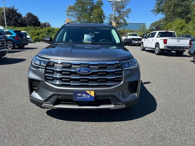 Photo of 2025 Carbonized Gray Metallic Ford Explorer