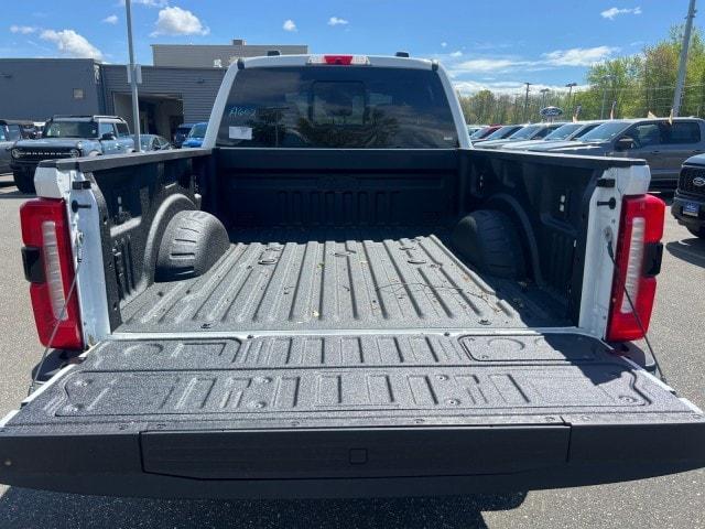 Photo of 2025 Star White Ford F-350