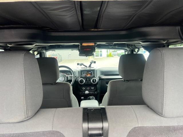 Photo of 2012 Natural Green Pearlcoat Jeep Wrangler
