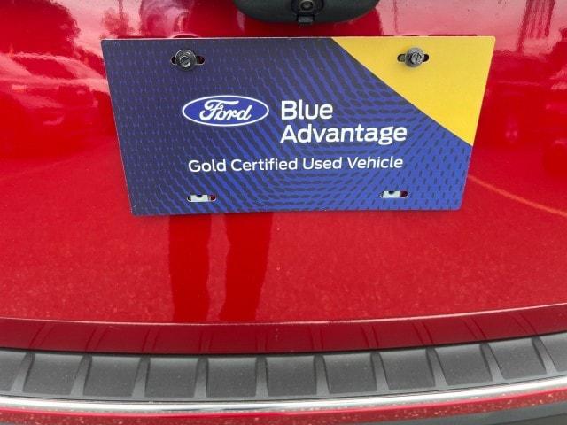 Photo of 2022 Rapid Red Metallic Tinted Clearcoat Ford Explorer