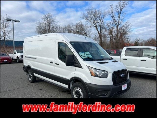 Photo of 2024 Oxford White Ford Transit-250
