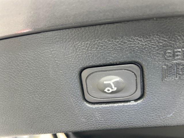 Photo of 2022 Carbonized Gray Ford Edge