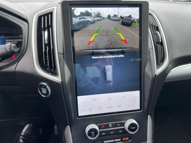 Photo of 2022 Carbonized Gray Ford Edge