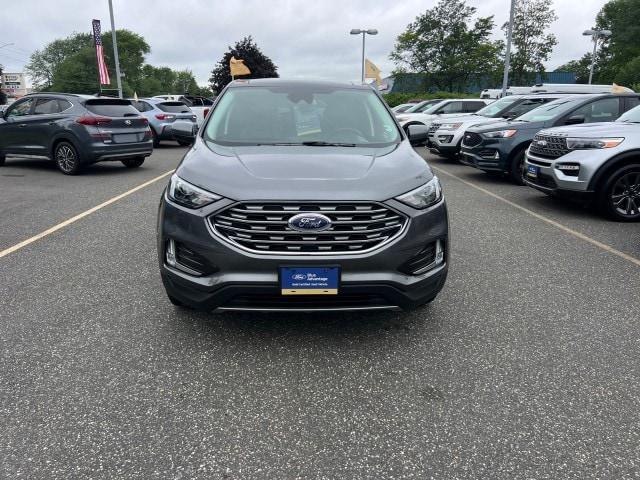Photo of 2022 Carbonized Gray Ford Edge