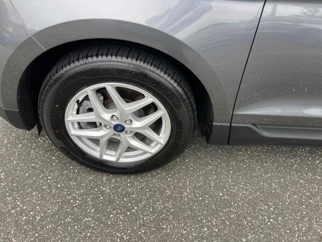 Photo of 2022 Carbonized Gray Ford Edge