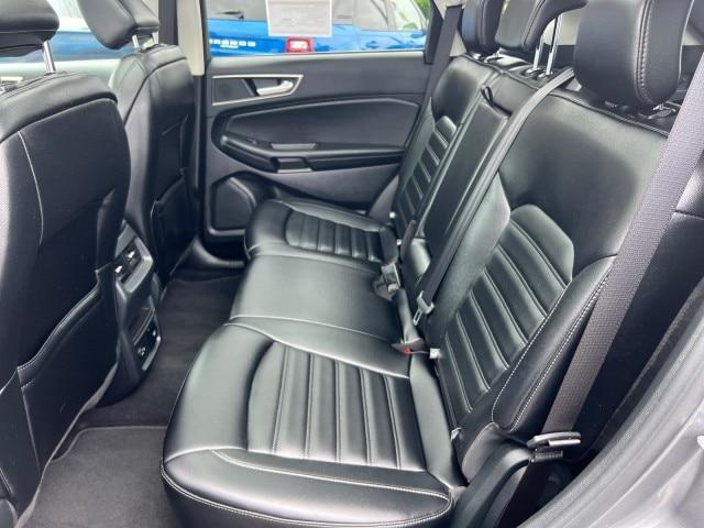 Photo of 2022 Carbonized Gray Ford Edge