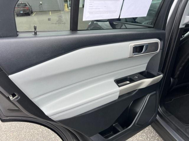 Photo of 2022 Carbonized Gray Metallic Ford Explorer