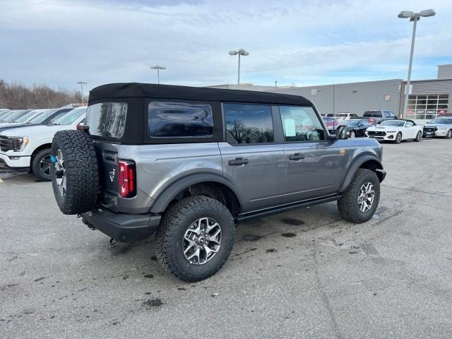Photo of 2023 Carbonized Gray Metallic Ford Bronco