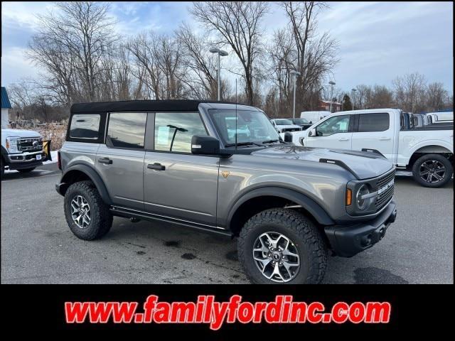Photo of 2023 Carbonized Gray Metallic Ford Bronco