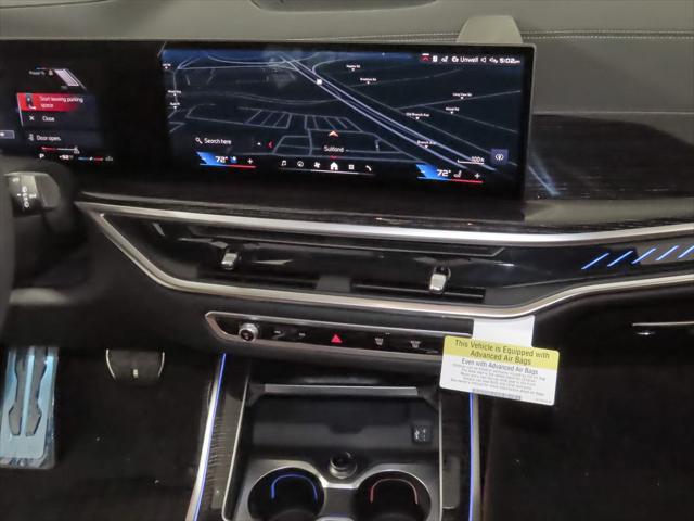 Photo of 2026 Mineral White Metallic BMW X7