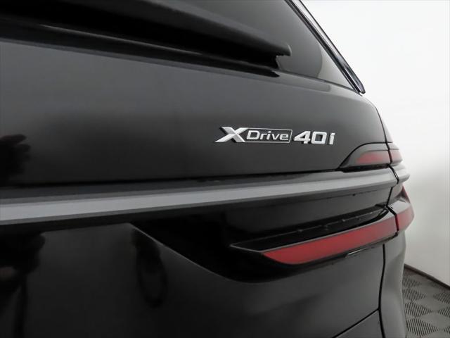 Photo of 2026 Black Sapphire Metallic BMW X7