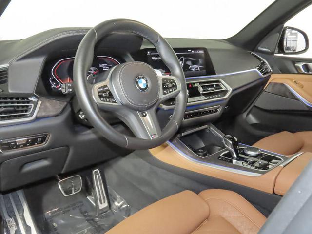 Photo of 2023 Black Sapphire Metallic BMW X5