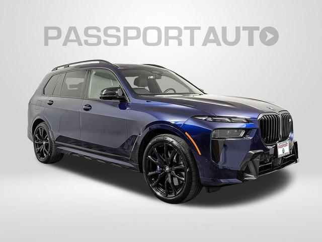 Photo of 2023 Tanzanite Blue II Metallic BMW X7