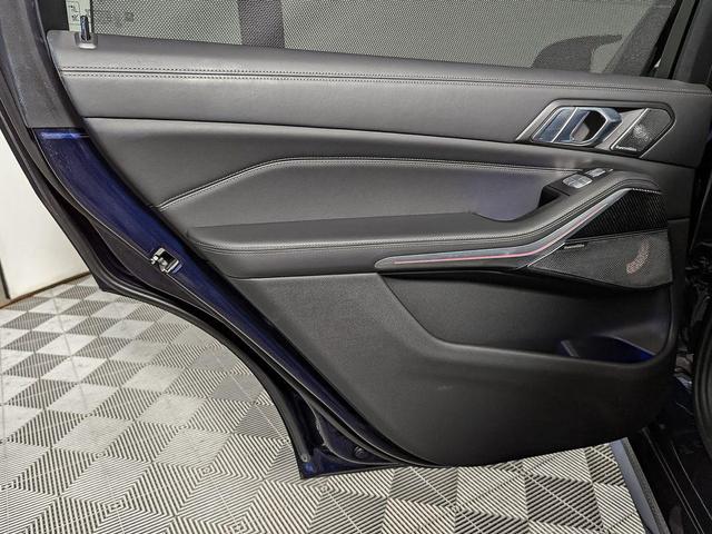 Photo of 2023 Tanzanite Blue II Metallic BMW X7