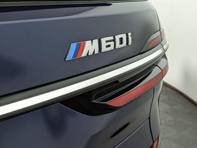 Photo of 2023 Tanzanite Blue II Metallic BMW X7