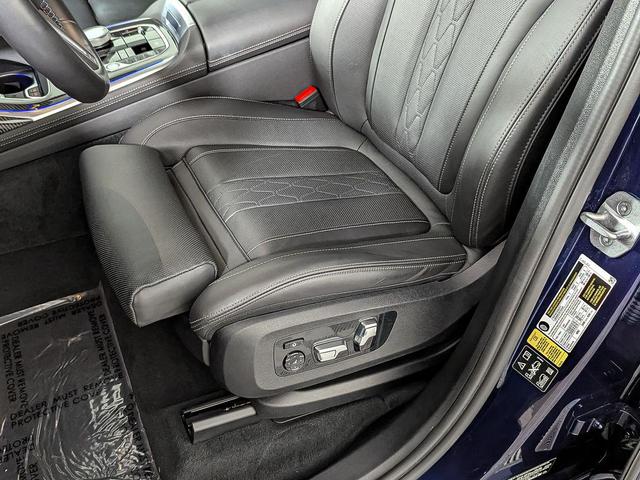 Photo of 2023 Tanzanite Blue II Metallic BMW X7
