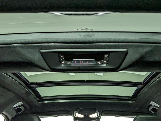 Photo of 2023 Tanzanite Blue II Metallic BMW X7