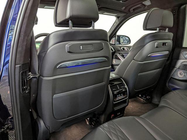 Photo of 2023 Tanzanite Blue II Metallic BMW X7