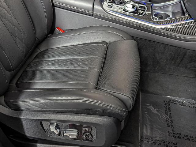 Photo of 2023 Tanzanite Blue II Metallic BMW X7