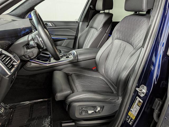 Photo of 2023 Tanzanite Blue II Metallic BMW X7