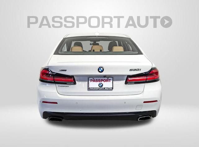 Photo of 2022 Alpine White BMW 530