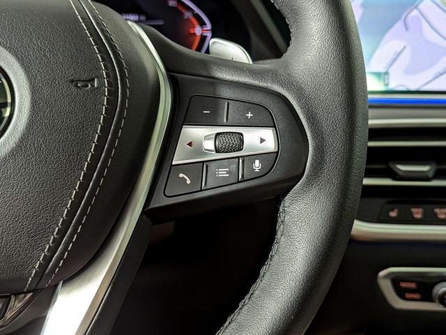 Photo of 2022 Alpine White BMW X6
