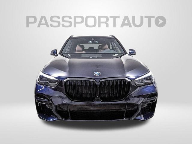 Photo of 2023 Carbon Black Metallic BMW X5