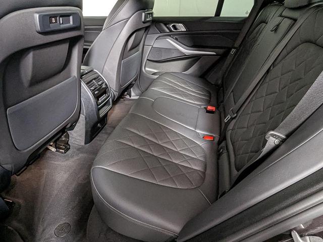 Photo of 2023 Dark Graphite Metallic BMW X5