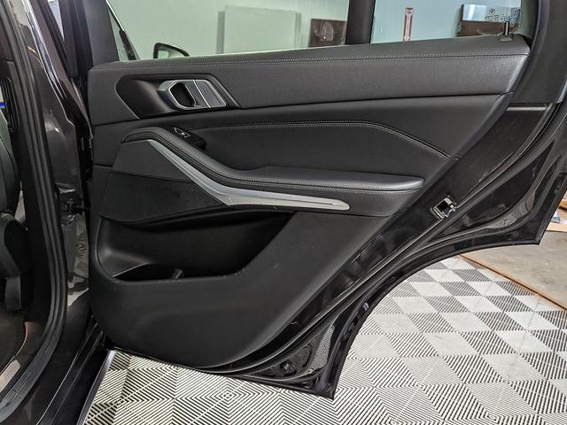 Photo of 2023 Dark Graphite Metallic BMW X5