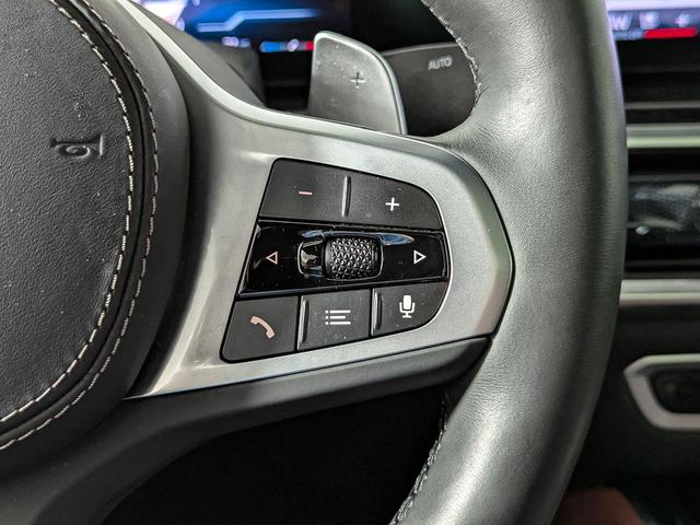 Photo of 2024 Black Sapphire Metallic BMW X6