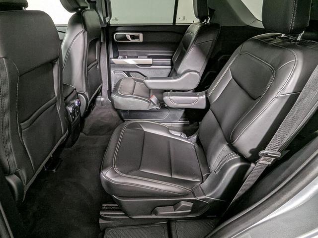 Photo of 2022 ICONIC SILVER METALLIC Ford Explorer