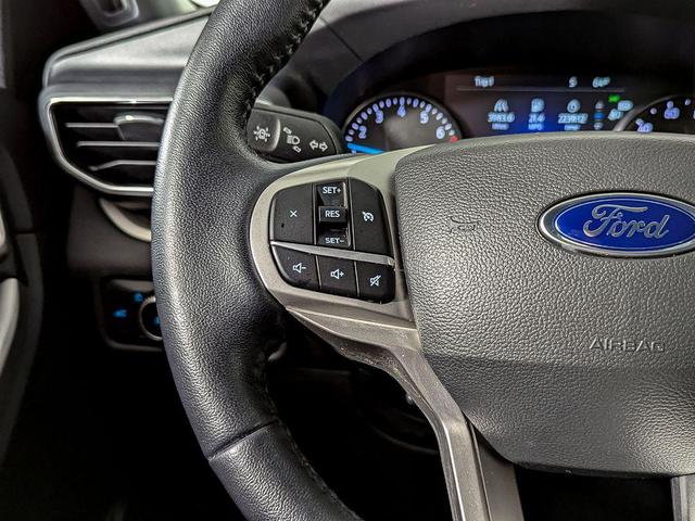 Photo of 2022 ICONIC SILVER METALLIC Ford Explorer