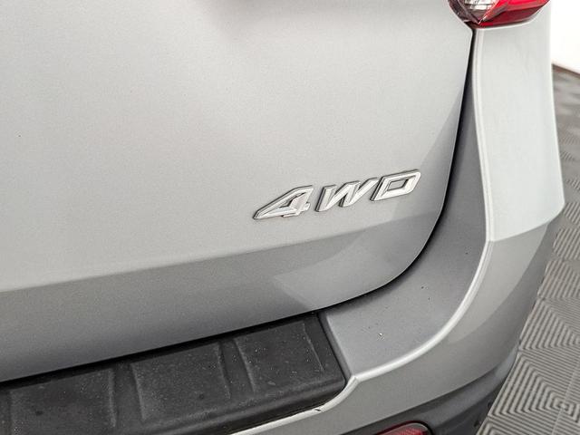 Photo of 2022 ICONIC SILVER METALLIC Ford Explorer
