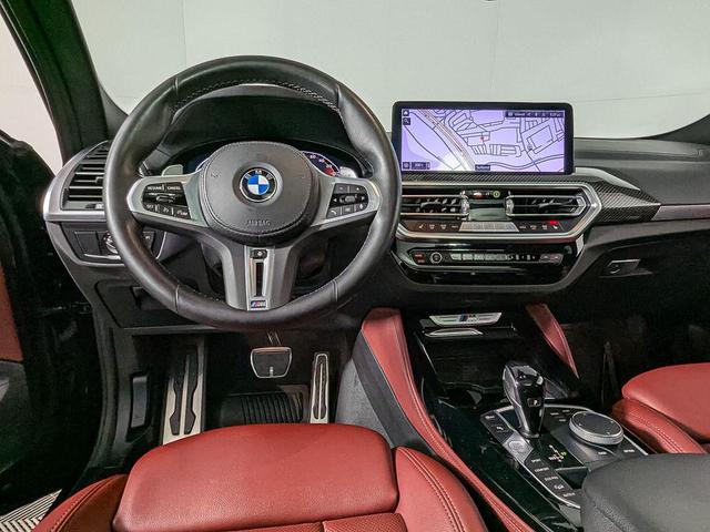 Photo of 2023 Black Sapphire Metallic BMW X4