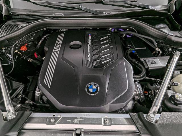 Photo of 2023 Black Sapphire Metallic BMW X4