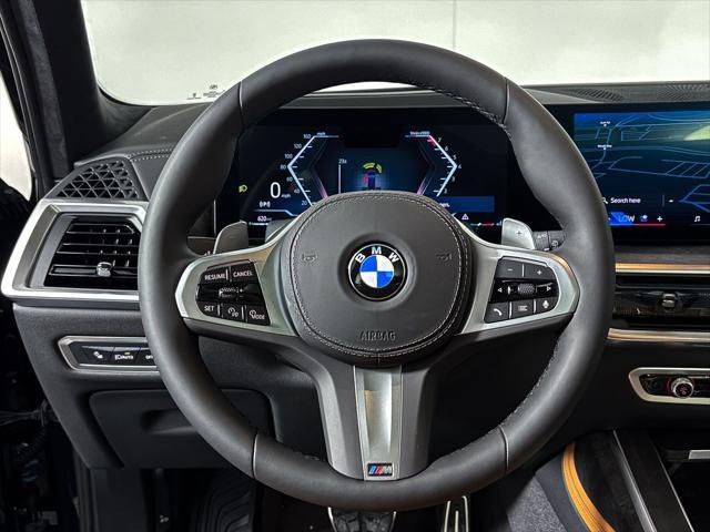 Photo of 2026 Carbon Black Metallic BMW X7