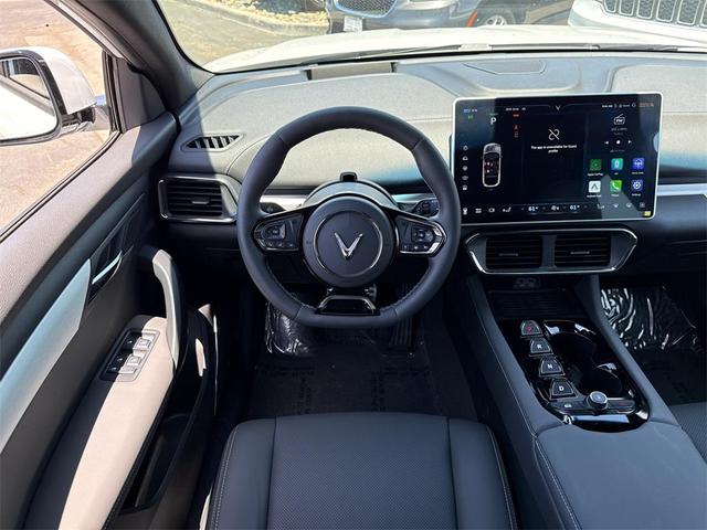 Photo of 2025 Brahminy White VinFast VF 8