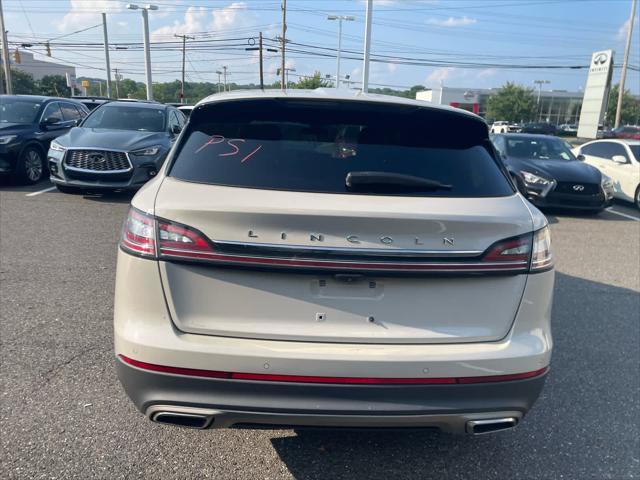 Photo of 2021 Ceramic Pearl Lincoln Nautilus