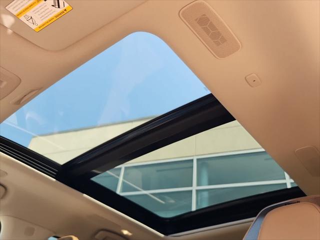 Photo of 2025 Coulis Red INFINITI QX80