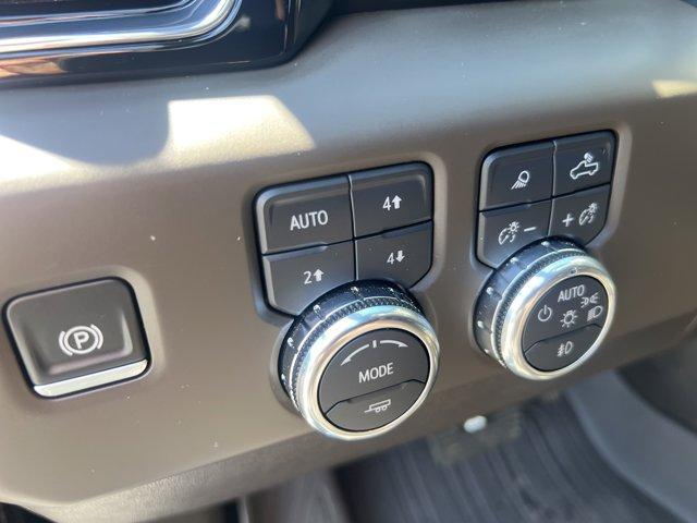 Photo of 2024 Onyx Black GMC Sierra 1500