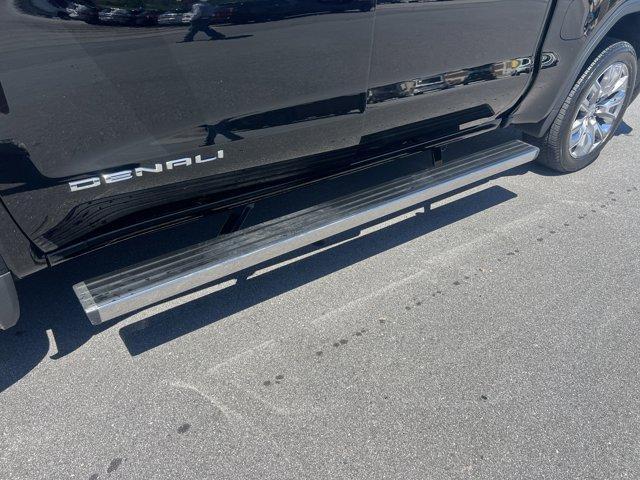 Photo of 2024 Onyx Black GMC Sierra 1500