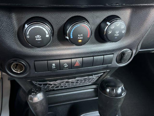 Photo of 2017 Billet Silver Metallic Clearcoat Jeep Wrangler Unlimited