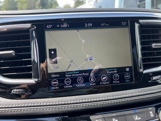 Photo of 2019 Bright White Clearcoat Chrysler Pacifica Hybrid